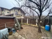 3 camere in vila si curte individuala 