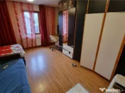 3 camere in vila si curte individuala 