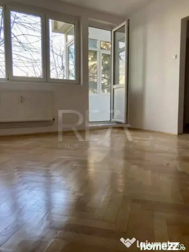 2 camere renovat pe Mihalache cu Vedere Spate - Bucuresti (Bucuresti-Ilfov)