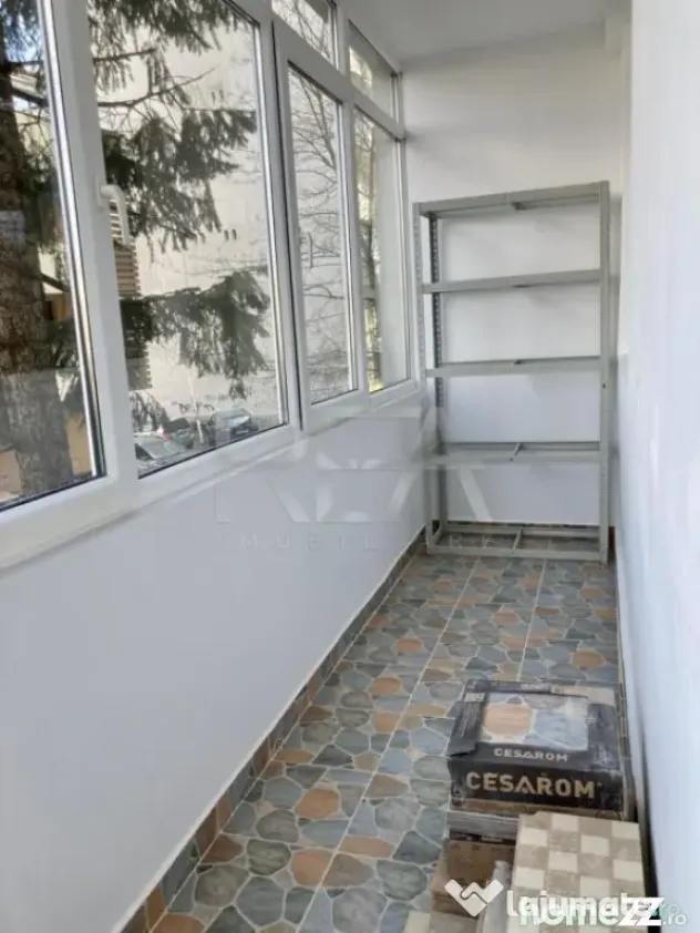 2 camere renovat pe Mihalache cu Vedere Spate - Bucuresti (Bucuresti-Ilfov)