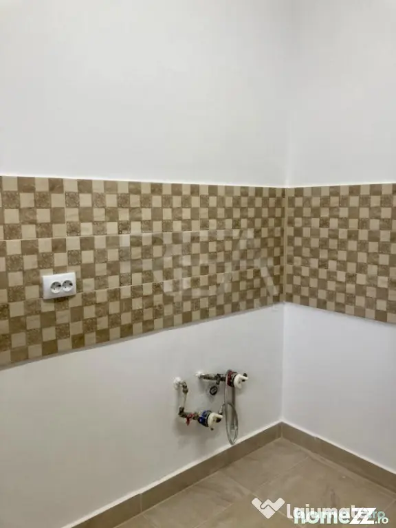 2 camere renovat pe Mihalache cu Vedere Spate - Bucuresti (Bucuresti-Ilfov)