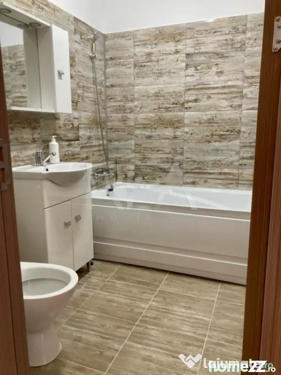 2 camere renovat pe Mihalache cu Vedere Spate - Bucuresti (Bucuresti-Ilfov)