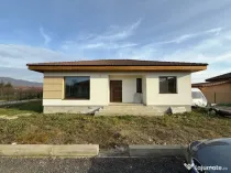 Casă finalizată stil mediteranean , 3 dormitoare, 100 mp u