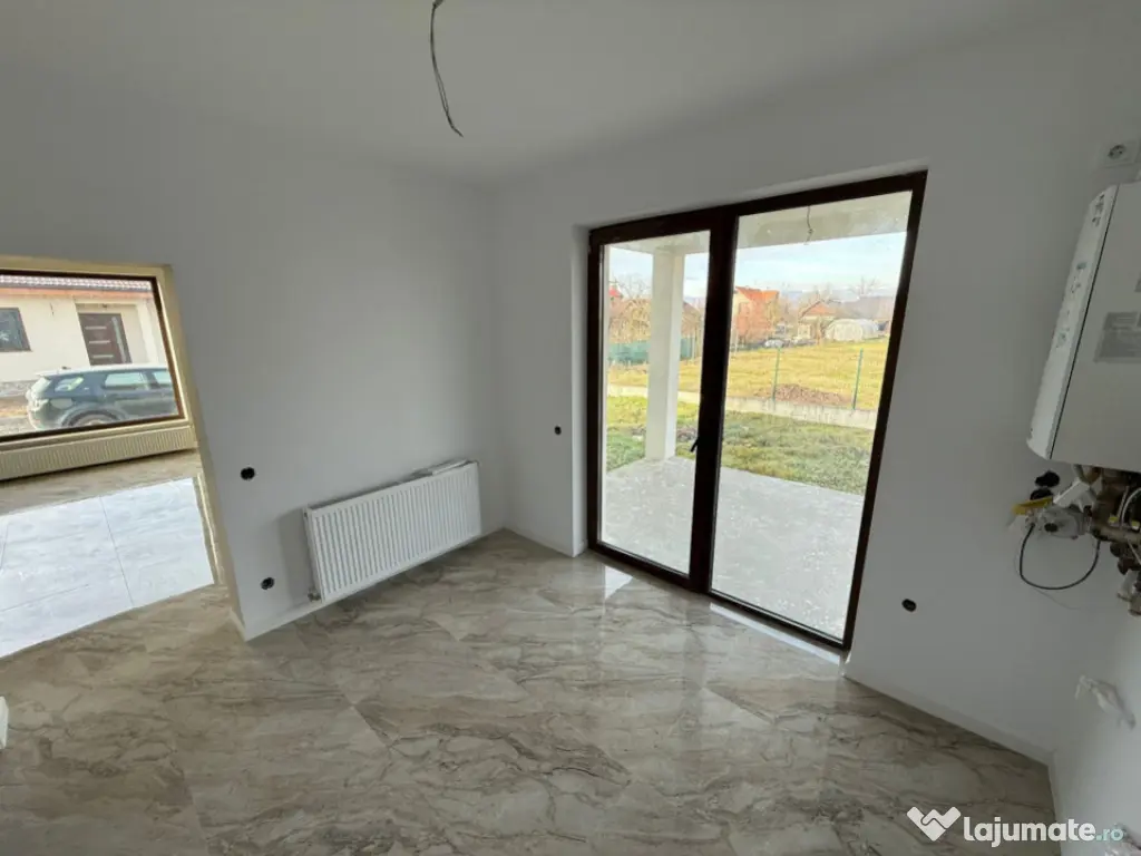 Casă finalizată stil mediteranean , 3 dormitoare, 100 mp u