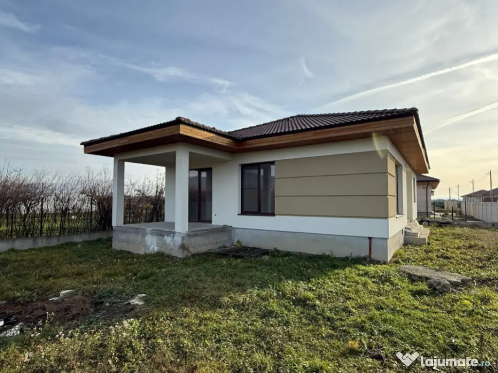 Casă finalizată stil mediteranean , 3 dormitoare, 100 mp u