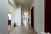 VILĂ MODERNĂ CU PISCINĂ, SAUNĂ- COMISION 0% – ARADU... 