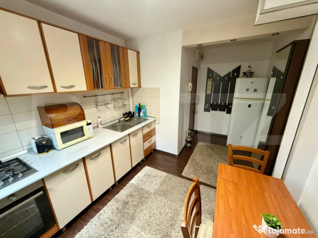 Apartament 2 camere, 52 mp, zona Brazda