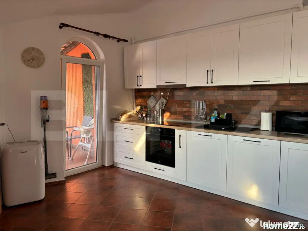Apartament cu 3 camere de vanzare, 117 mp, strada Baritiu - Satu Mare (Satu-Mare)