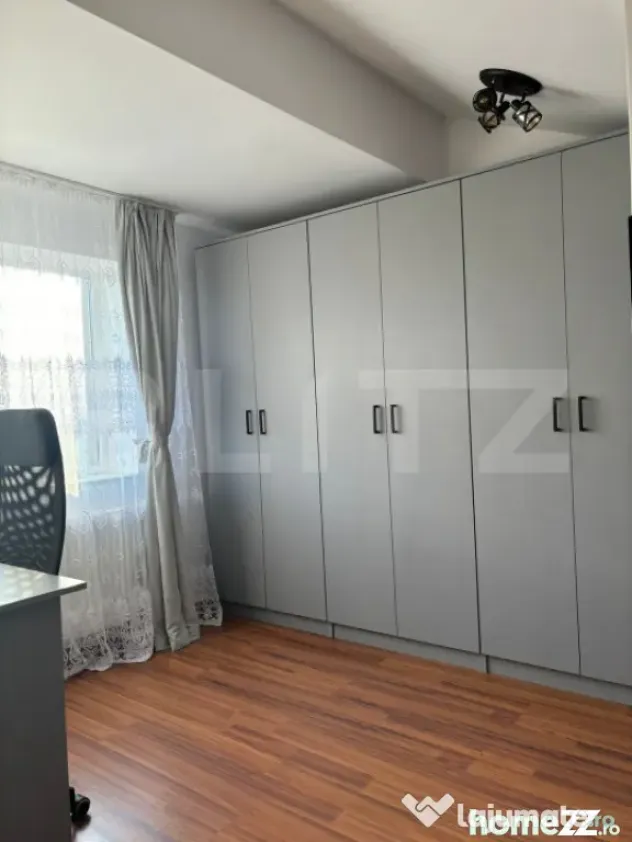 Apartament cu 3 camere de vanzare, 117 mp, strada Baritiu - Satu Mare (Satu-Mare)