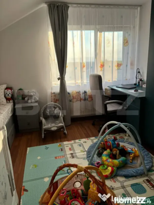 Apartament cu 3 camere de vanzare, 117 mp, strada Baritiu - Satu Mare (Satu-Mare)