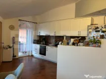 Apartament cu 3 camere de vanzare, 117 mp, strada Baritiu