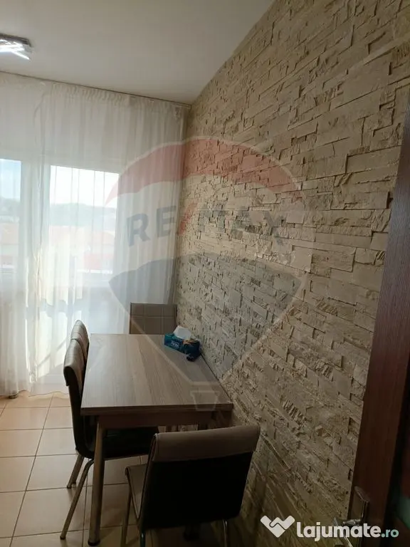 Apartament cu 2 camere de vânzare în zona George Enescu