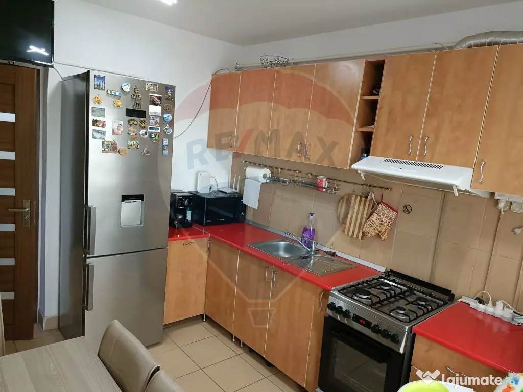 Apartament cu 2 camere de vânzare în zona George Enescu