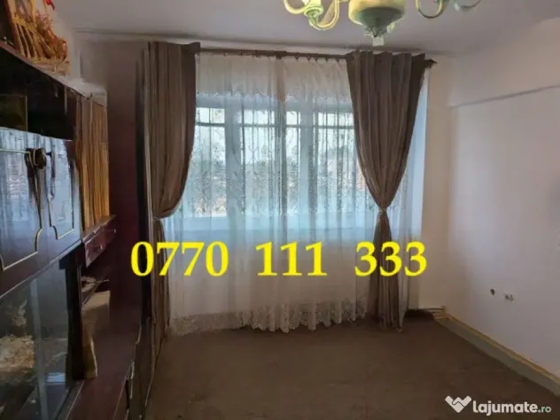 - Apartament 2 camere decomandat, zona Vidin.