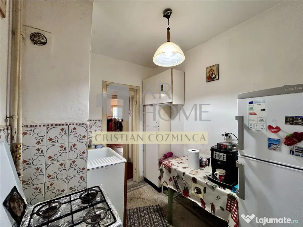 Apartament 2 camere, 42mp, decomandat, Sud, Ploiesti