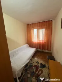 Apartament 3 camere de vanzare, situat in zona Tomis Nord, C