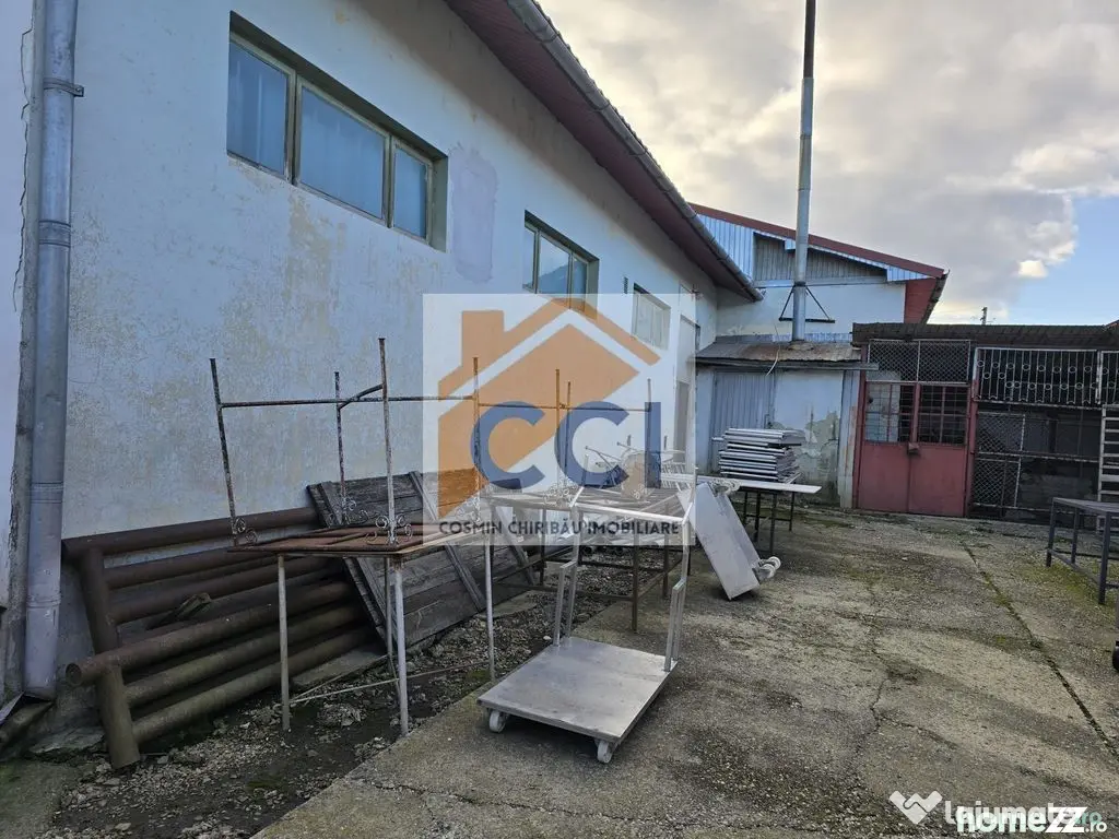 Se oferă spre vânzare / închiriere clădire cu spațiu...