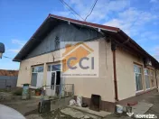 Se oferă spre vânzare / închiriere clădire cu spațiu...
