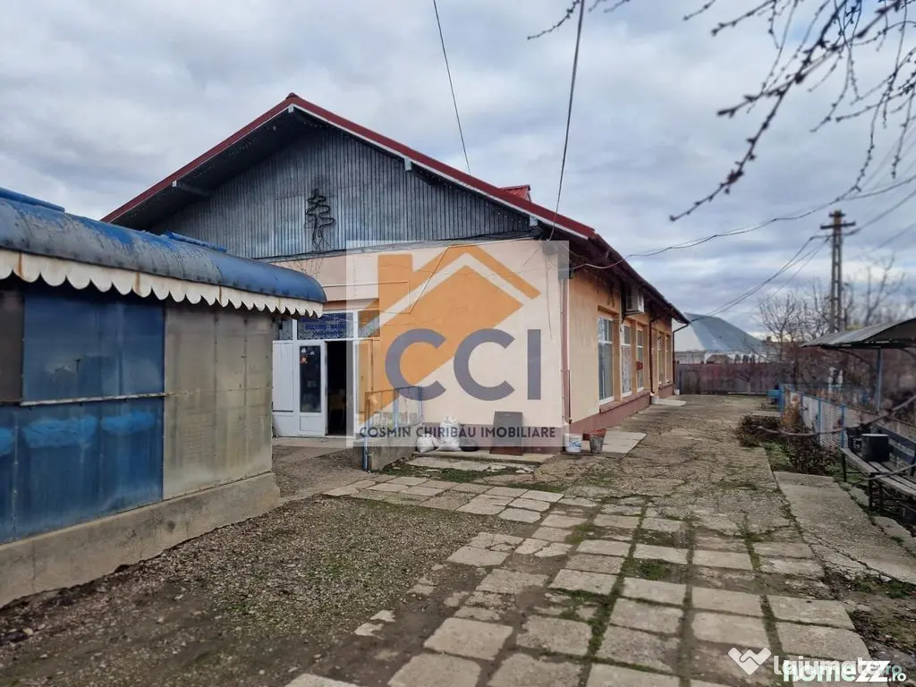 Se oferă spre vânzare / închiriere clădire cu spațiu...