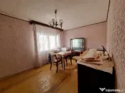 BISTRIȚA LAC- 3 camere decomandate, etaj intermediar, bloc 