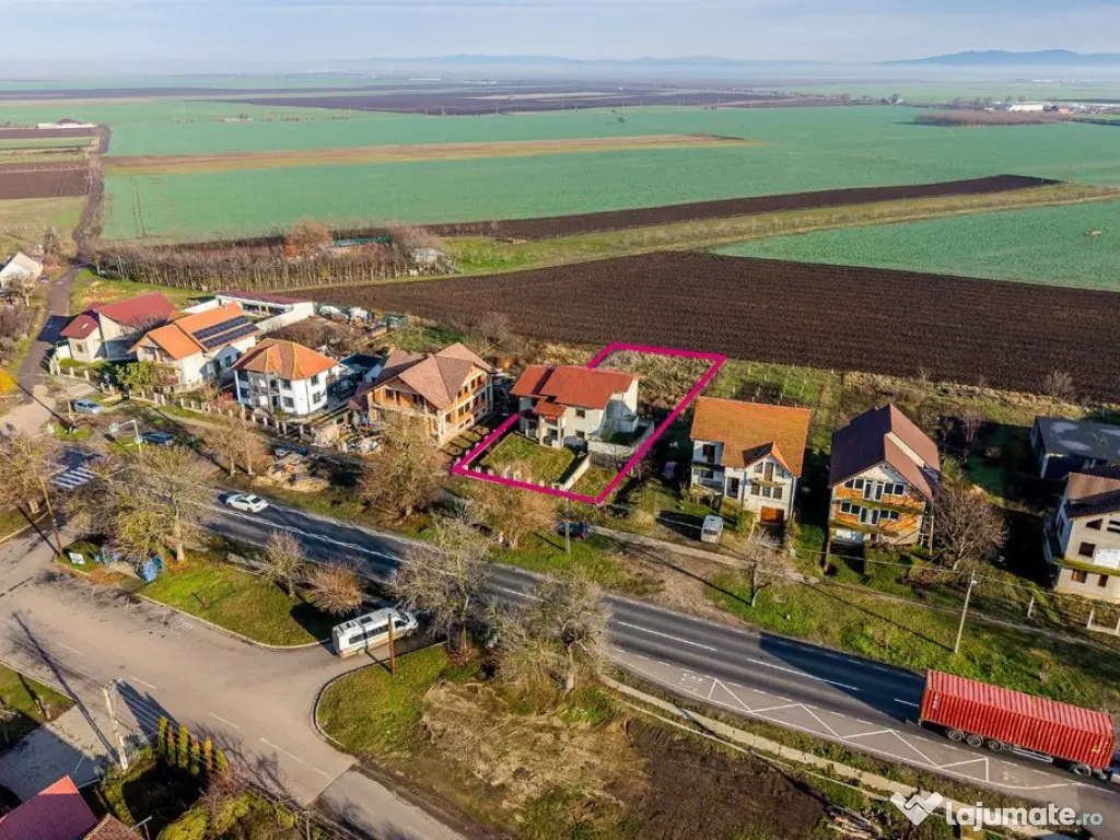 Casă spatioasa, construcție nouă – Zimandu Nou Teren...