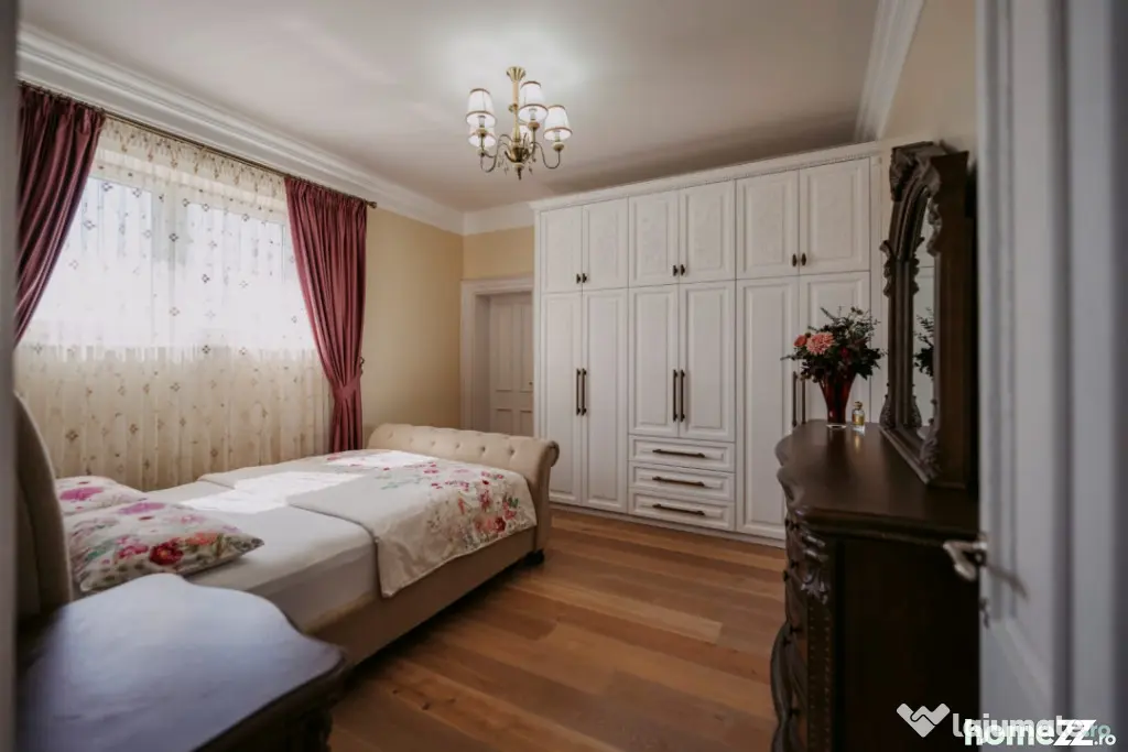 Casa exclusivista cu arhitectură unică, 320mp utili, Horod - Horodnic (Suceava)