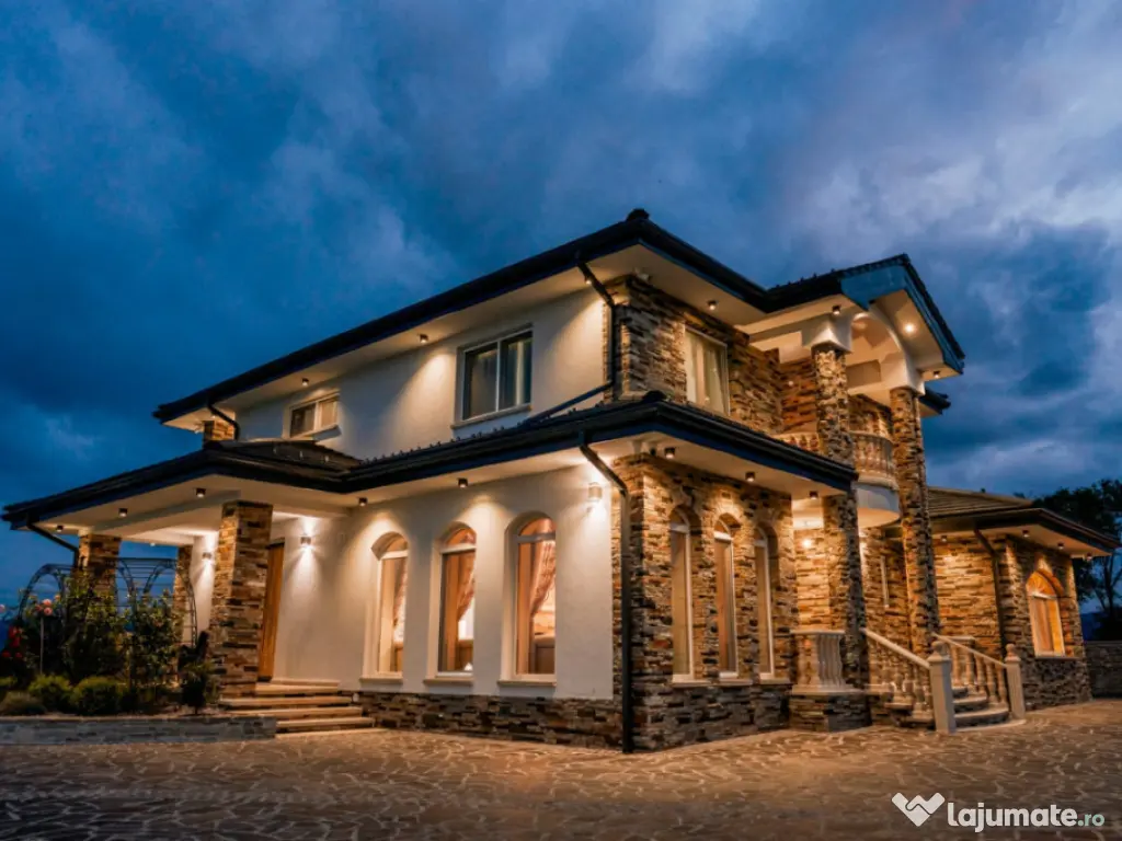 Casa exclusivista cu arhitectură unică, 320mp utili, Horod