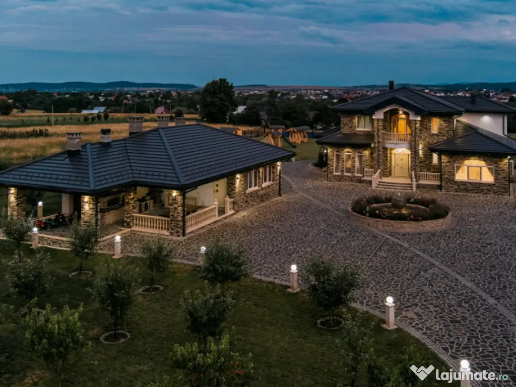 Casa exclusivista cu arhitectură unică, 320mp utili, Horod
