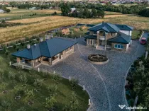 Casa exclusivista cu arhitectură unică, 320mp utili, Horod
