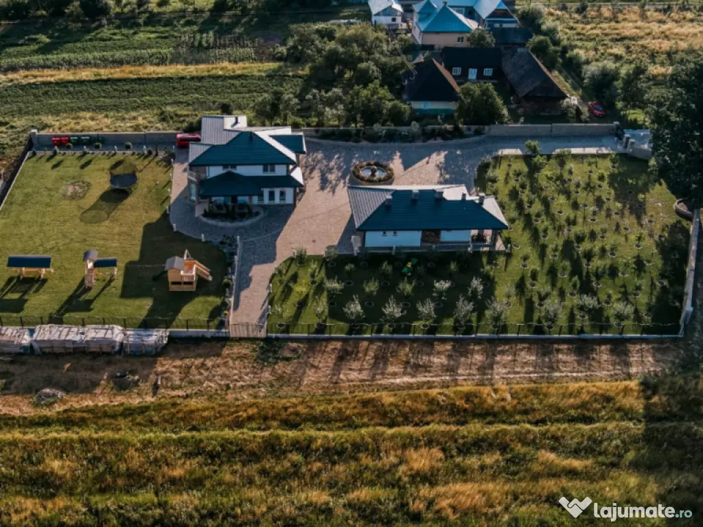 Casa exclusivista cu arhitectură unică, 320mp utili, Horod