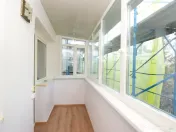 Metrou Nicolae Grigorescu, bloc H cărămidă, boxă, decomandat, 2 băi 