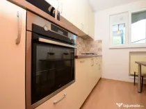 Metrou Nicolae Grigorescu, bloc H cărămidă, boxă, decomandat, 2 băi