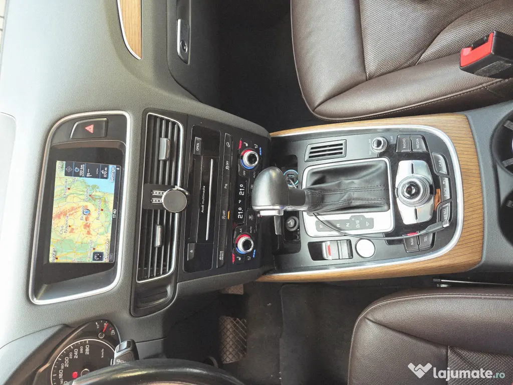 Audi Q5 S-Line 3.0TDI Quattro DSG S-tronic Navi Xenon B&O Panoramic - Brasov (Brasov)