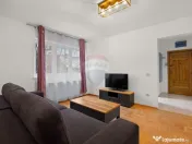 Apartament de închiriat cu 3 camere Ultracentral, parcar... 