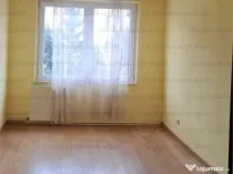 Apartament 4 camere, decomandat - zona Noua