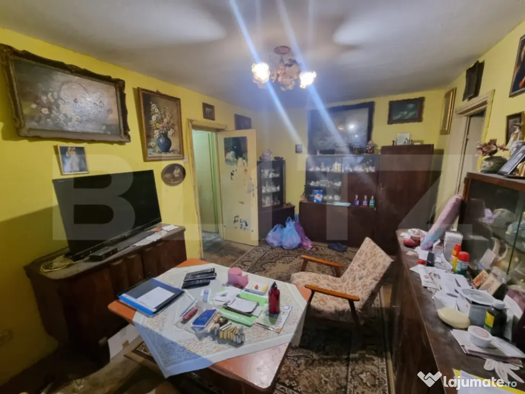 Apartament 3 camere, 54 mp, zona Calea Bucuresti - Scoala 21