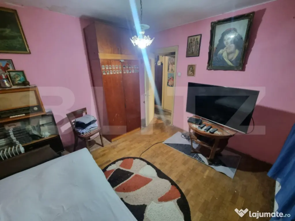 Apartament 3 camere, 54 mp, zona Calea Bucuresti - Scoala 21