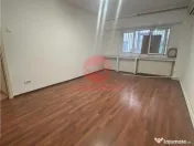 Apartament 2 camere, parter, stradal, ideal pentru spatiu co 