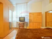 Proprietate cu 2 apartamente și garaj, Schei 