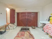 Proprietate cu 2 apartamente și garaj, Schei 