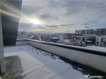 Penthouse de 3 camere zona Tractorul