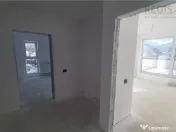 Penthouse de 3 camere zona Tractorul 