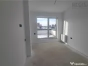 Penthouse de 3 camere zona Tractorul 