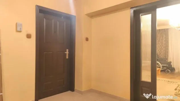 Apartament 3 camere in Deva, zona 22 Decembrie, et 1