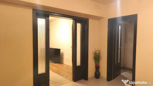 Apartament 3 camere in Deva, zona 22 Decembrie, et 1