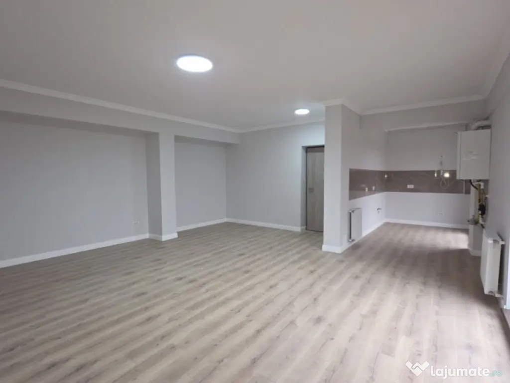 3 Camere Damaroaia bl nou