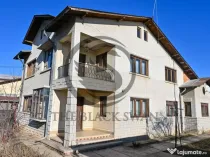 Casa cu 6 camere de vanzare | Zona Ultracentrala, Baicoi ...