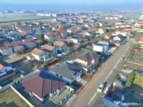 Vilă cu 4 camere de vânzare în Via Carmina