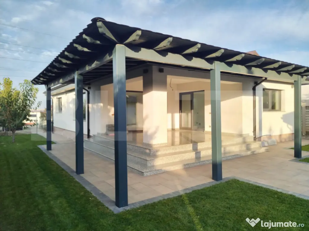 Casa parter, 90 mp, 1000 mp teren, zona Albesti