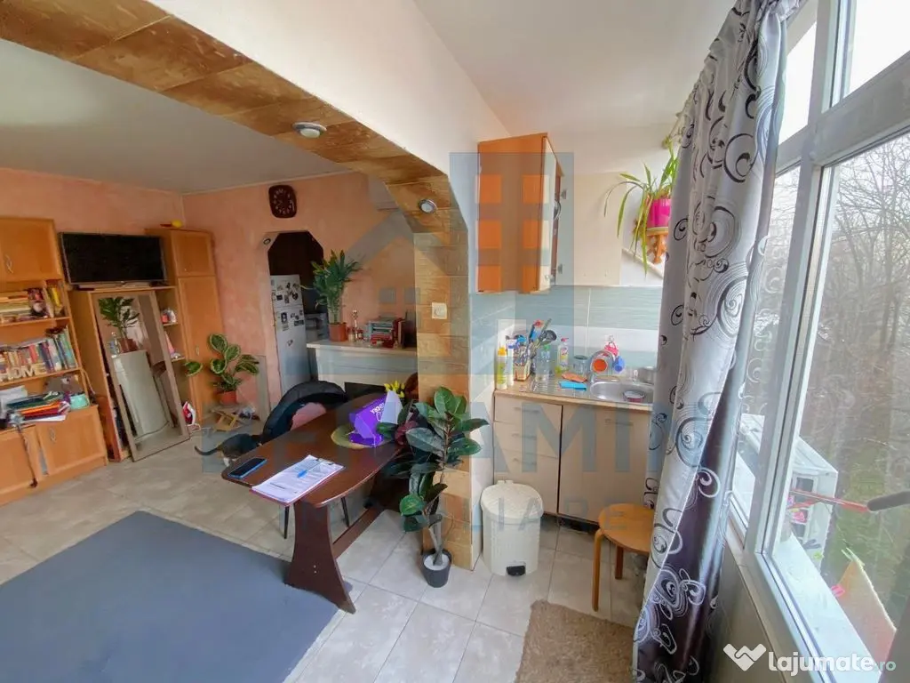 Apartament 2 camere-Etaj 3-Brazda lui Novac-zona Simplon-...